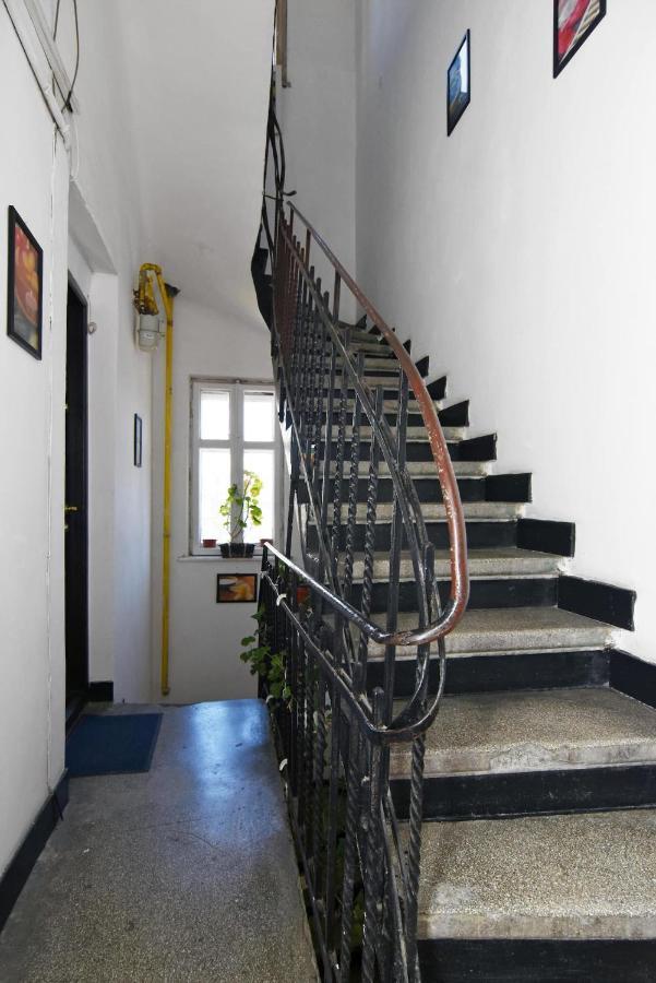 Bucharest Studio Экстерьер фото
