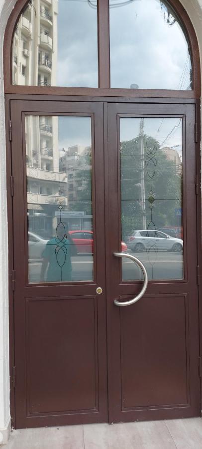 Bucharest Studio Экстерьер фото